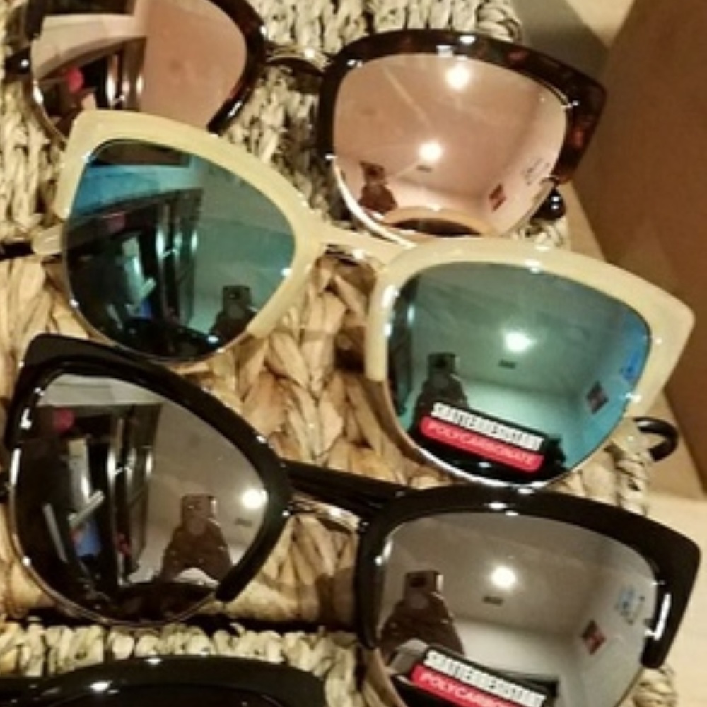 ON SALE Cat Eye Mirror Sunglasses - Picture 8 of 8